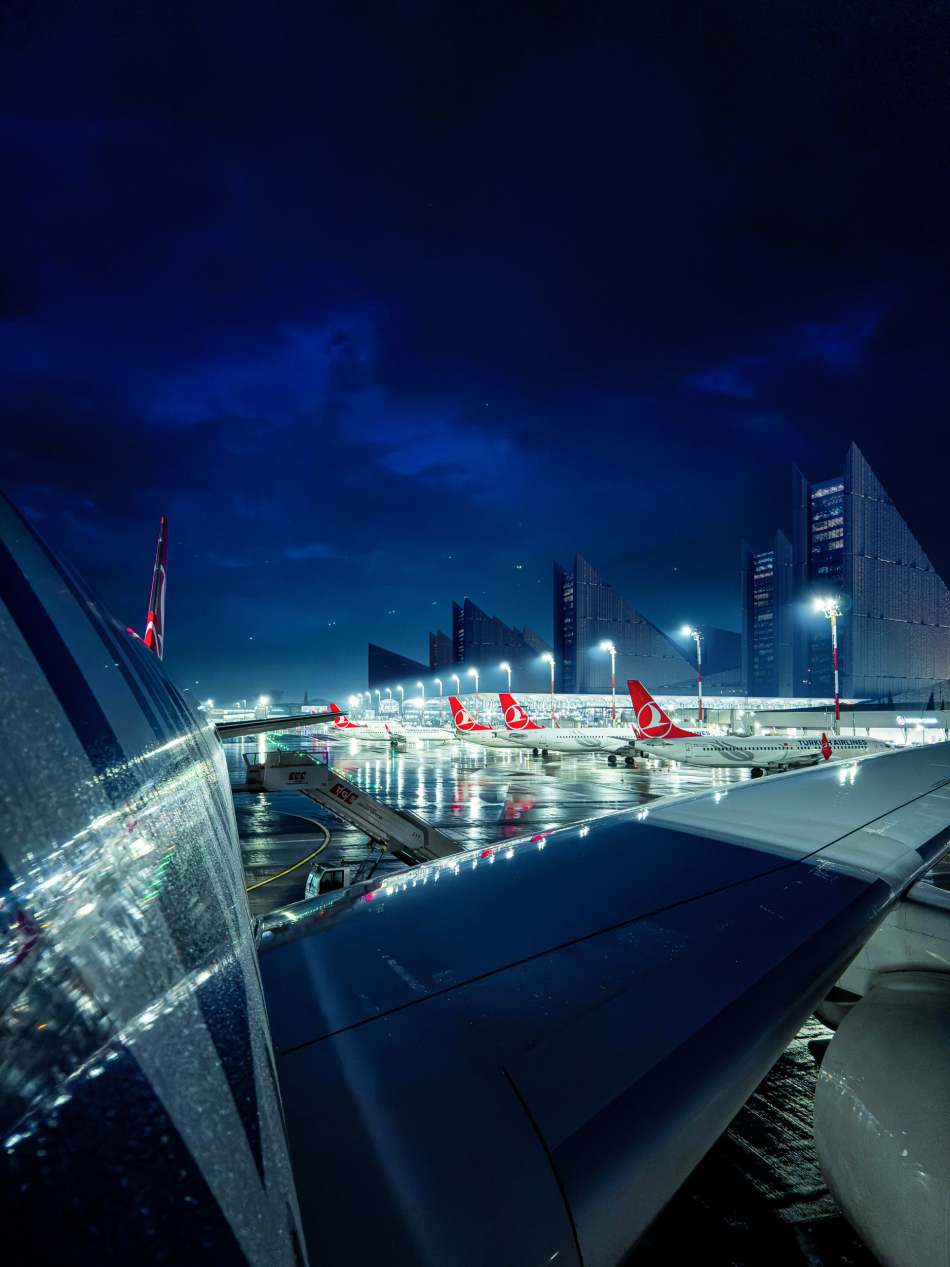 Airport / NON-COMMISIONED